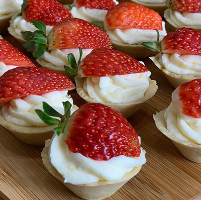 Taze ve Lezzetli Çilekli Tartolet Tatlısı | Tartolet Tatlısı Fiyatları