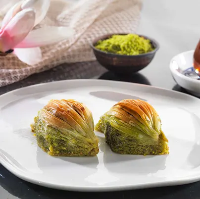 Fıstıklı Midye Baklava Çeşitleri | Midye Baklava Fiyatları